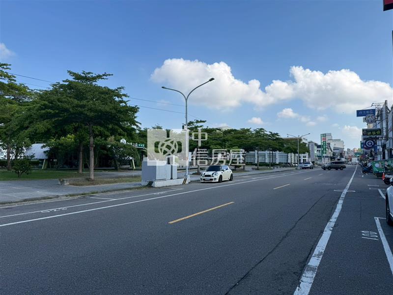 斗六民生公園旁全新整理活巷車庫透天房屋室內格局與周邊環境