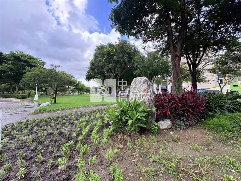 文修公園一樓雙車公寓房屋室內格局與周邊環境
