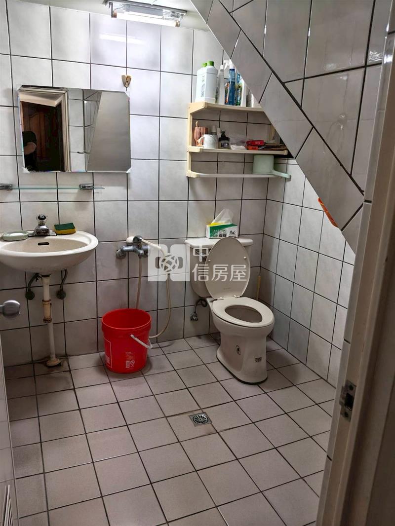 近復旦國小超值透天房屋室內格局與周邊環境