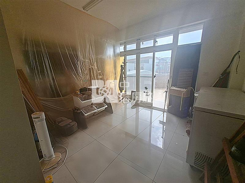 竹南功明街住店房屋室內格局與周邊環境