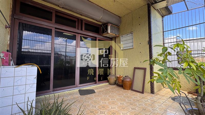 復旦國小旁 大面寬透天厝｜近學區｜近交流道｜天然瓦斯房屋室內格局與周邊環境