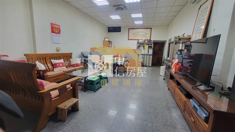 復旦國小旁 大面寬透天厝｜近學區｜近交流道｜天然瓦斯房屋室內格局與周邊環境