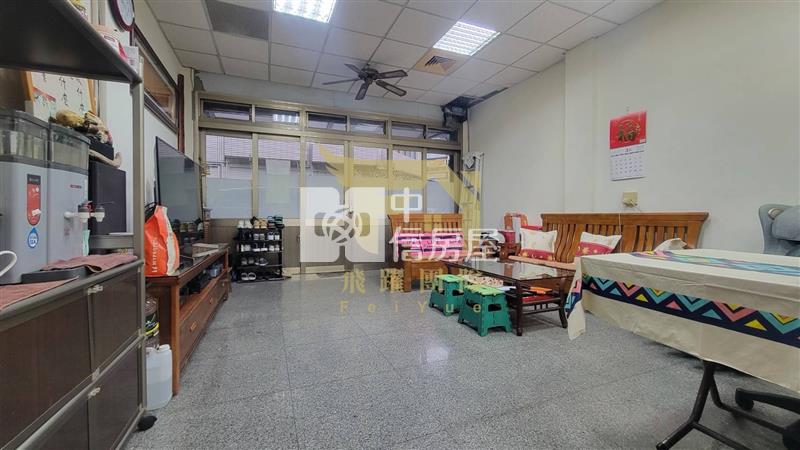 復旦國小旁 大面寬透天厝｜近學區｜近交流道｜天然瓦斯房屋室內格局與周邊環境