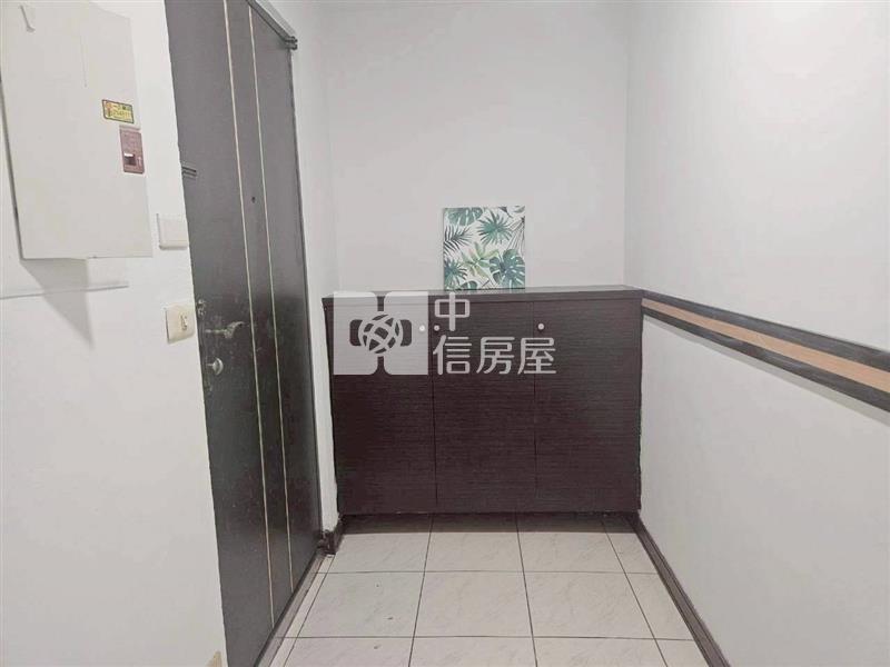 台南應大旁龍的天下2改3房車位房屋室內格局與周邊環境
