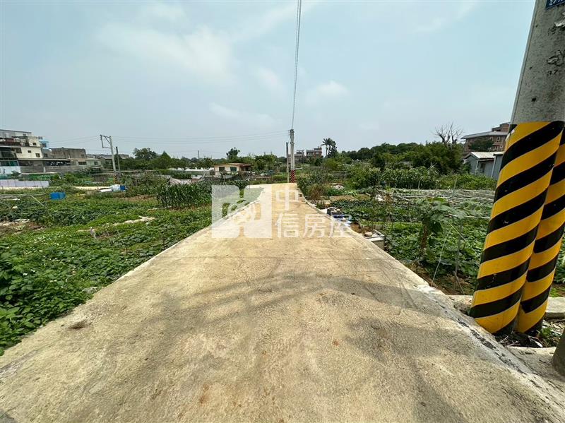 近家樂福都內田房屋室內格局與周邊環境