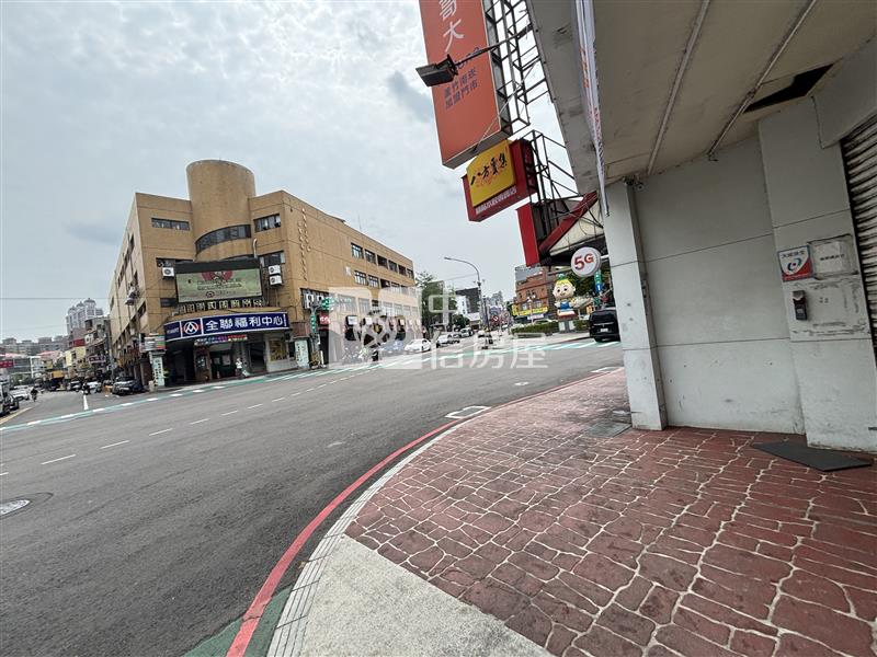 南崁市區建地房屋室內格局與周邊環境
