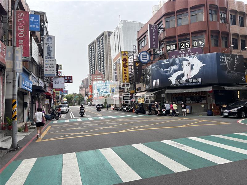 南崁市區建地房屋室內格局與周邊環境