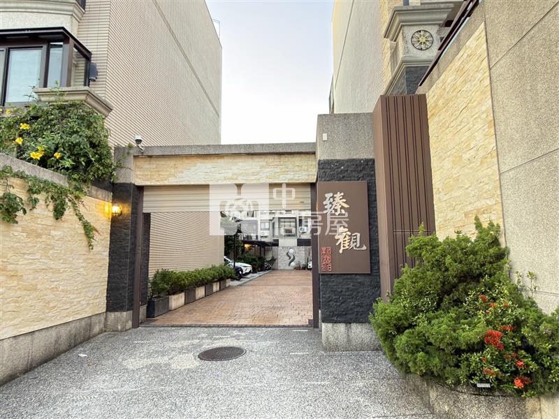 臻觀大面寬美墅房屋室內格局與周邊環境
