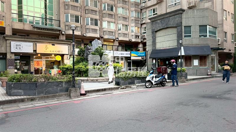 【安家】專任-中原商圈店面房屋室內格局與周邊環境