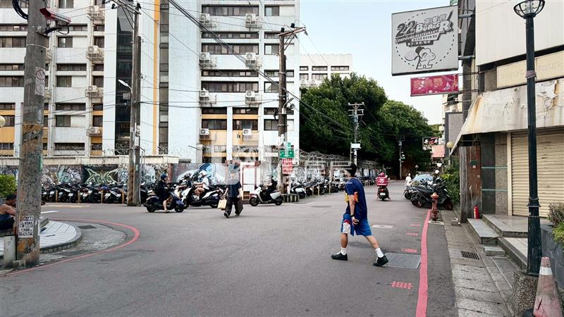 【安家】專任-中原商圈店面房屋室內格局與周邊環境