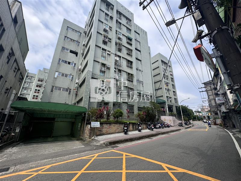桃園明駝一村四房平車房屋室內格局與周邊環境