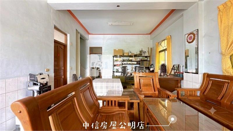 嘉義民雄文化路尾獨棟農舍 &農建地房屋室內格局與周邊環境