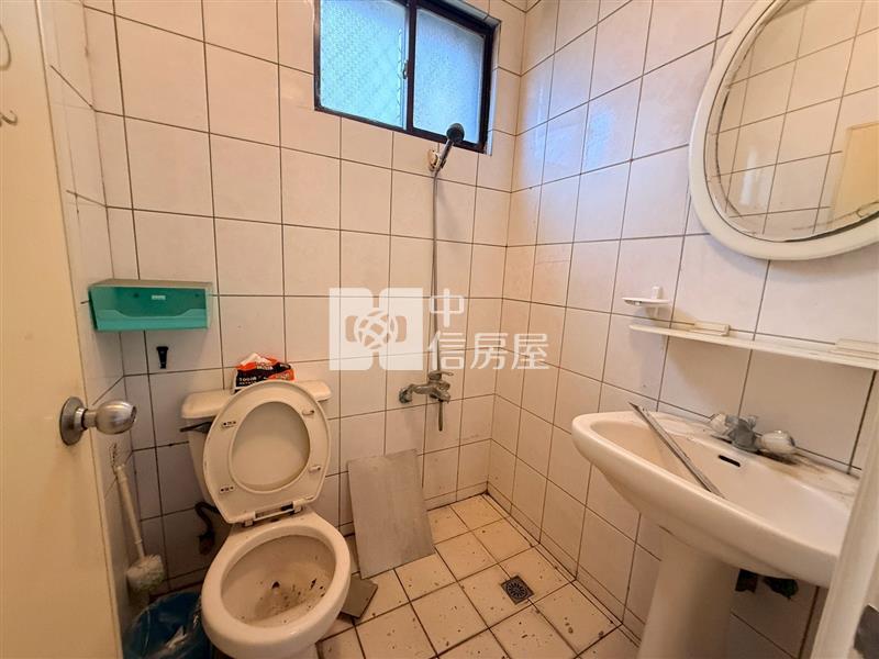 東安國小華廈一樓房屋室內格局與周邊環境
