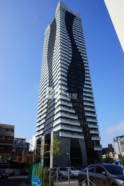 亞太雲端高樓層視野百坪商辦房屋室內格局與周邊環境