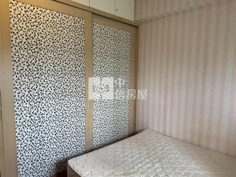 國家區景觀三房車房屋室內格局與周邊環境