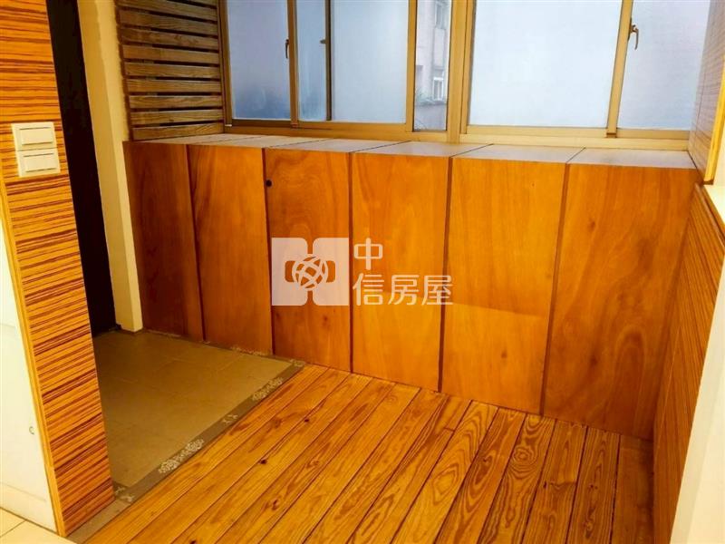 國家區景觀三房車房屋室內格局與周邊環境
