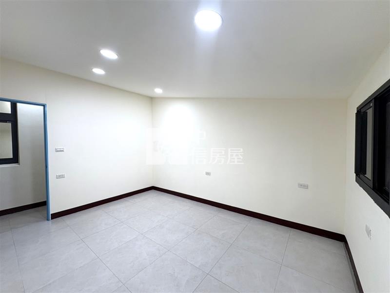 中壢後火車站環內一樓+地下室美寓房屋室內格局與周邊環境