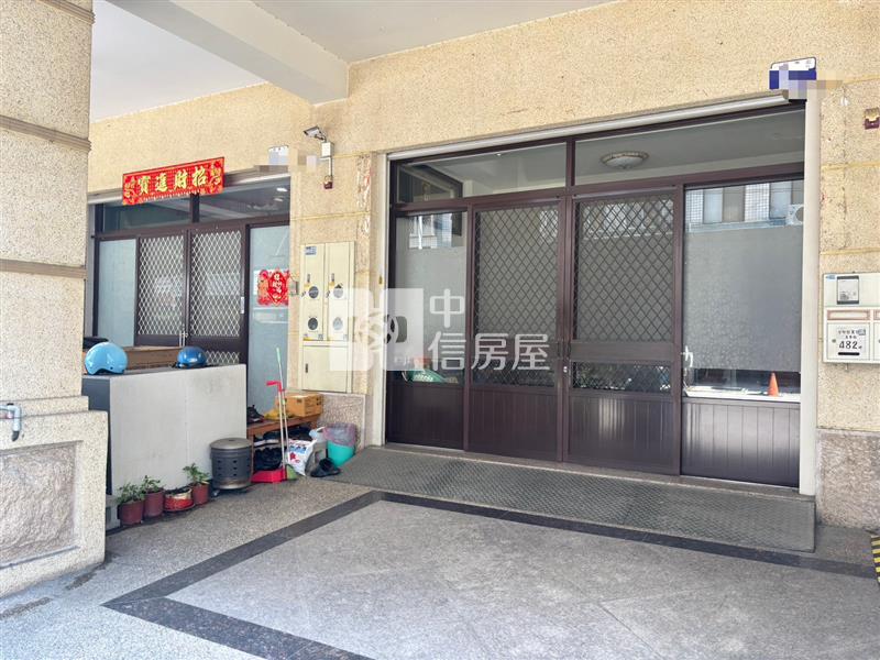 明道中學旁輕屋齡臨路美透店房屋室內格局與周邊環境