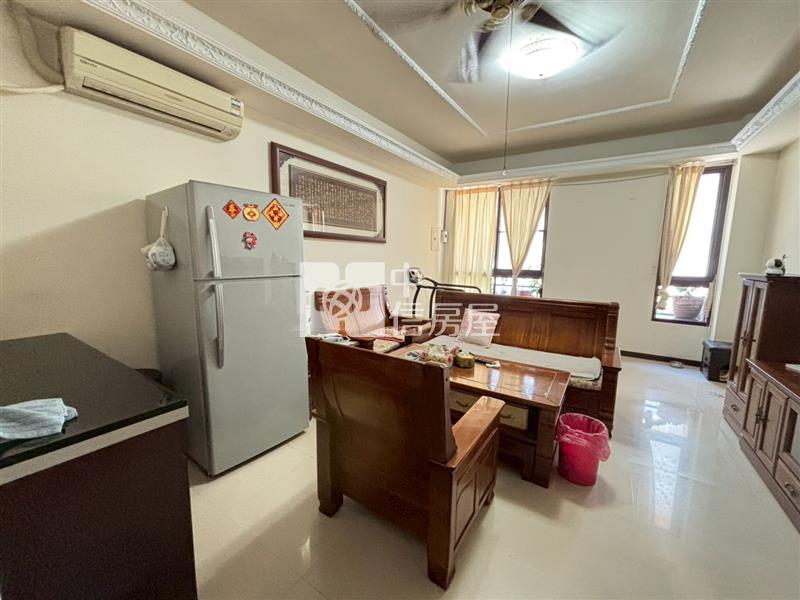 明道中學旁輕屋齡臨路美透店房屋室內格局與周邊環境