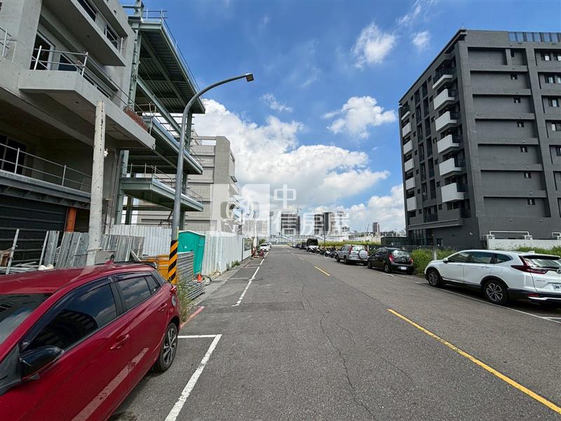 單元五|生態公園|大面寬建地房屋室內格局與周邊環境