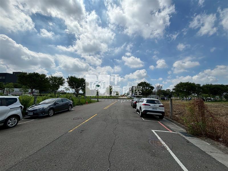 單元五|生態公園|大面寬建地房屋室內格局與周邊環境