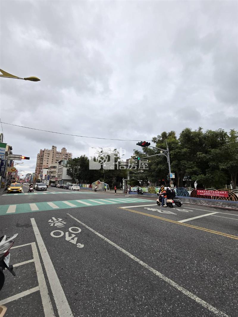 花蓮市中正國小前黃金店面房屋室內格局與周邊環境