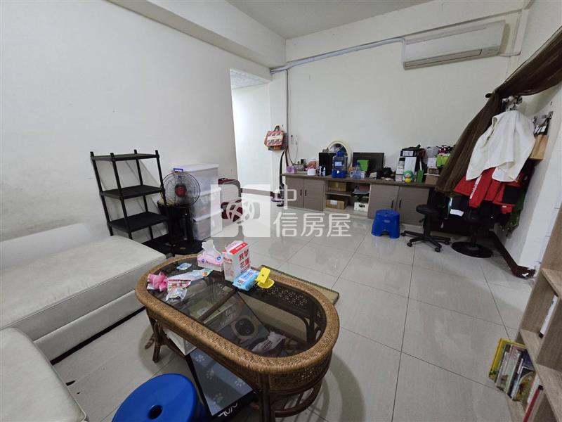 花蓮市中正國小前黃金店面房屋室內格局與周邊環境