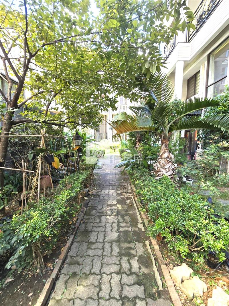 (專)桃園市大業路社區型花園車位別墅房屋室內格局與周邊環境