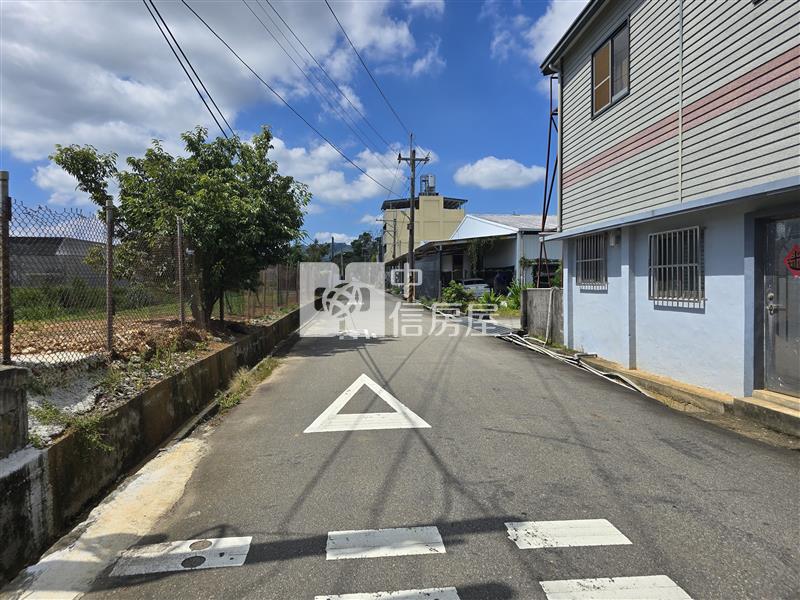 新社大南國小平坦農地房屋室內格局與周邊環境