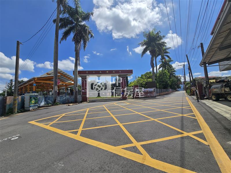 新社大南國小平坦農地房屋室內格局與周邊環境