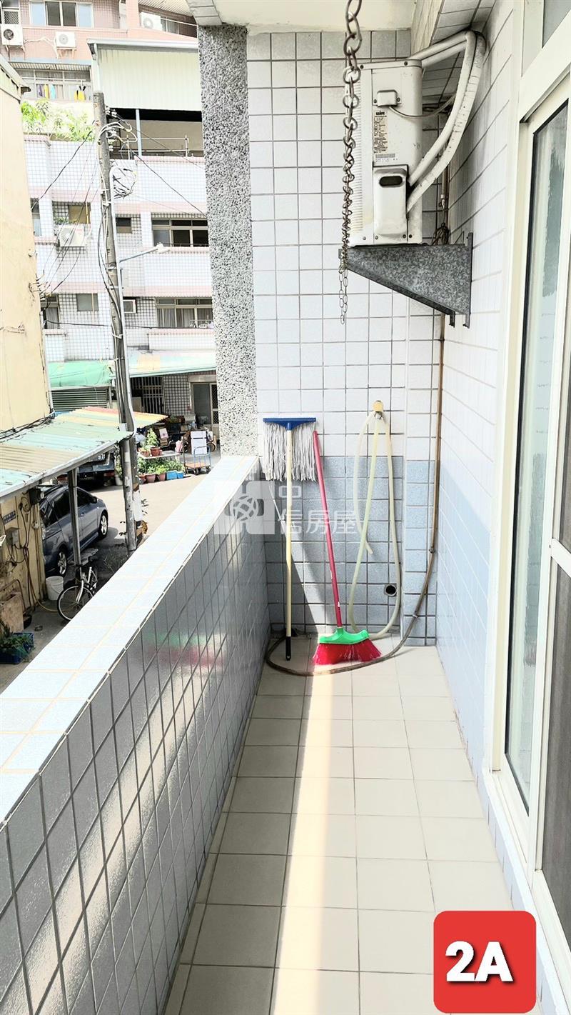 南區精裝收租透套房屋室內格局與周邊環境