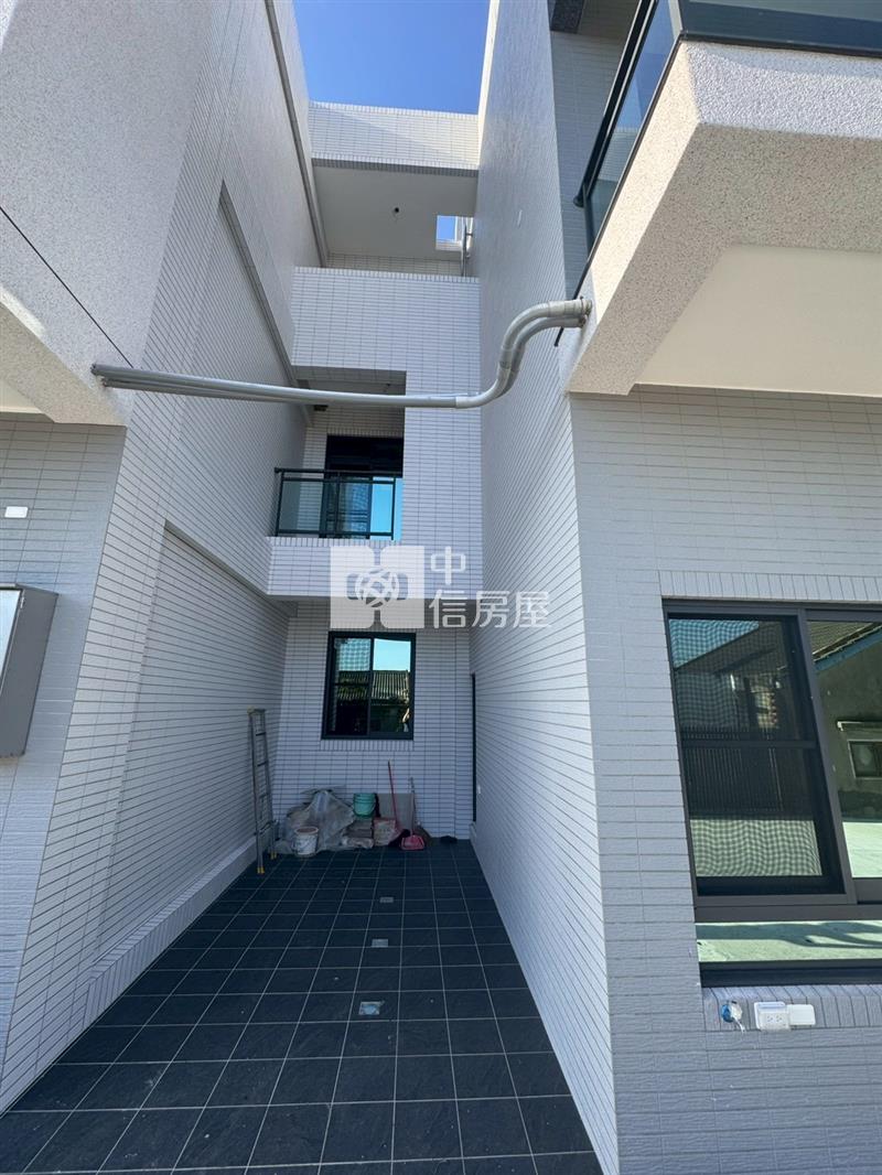 新吉美透天房屋室內格局與周邊環境