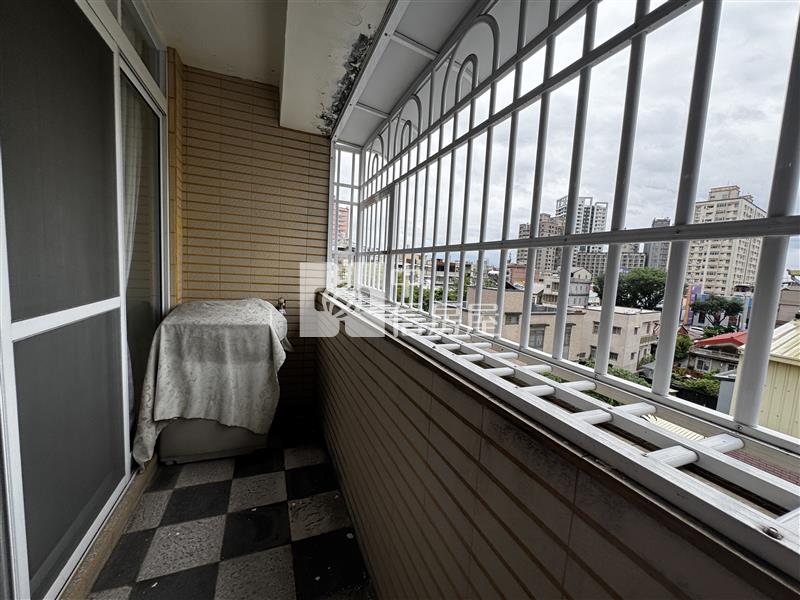 楠梓翻新美店住房屋室內格局與周邊環境