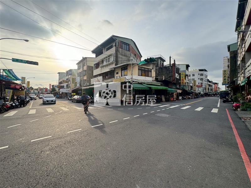 草屯市區大觀市場大店面房屋室內格局與周邊環境