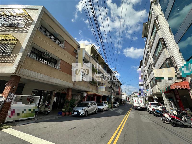 成功商圈大地坪透天房屋室內格局與周邊環境