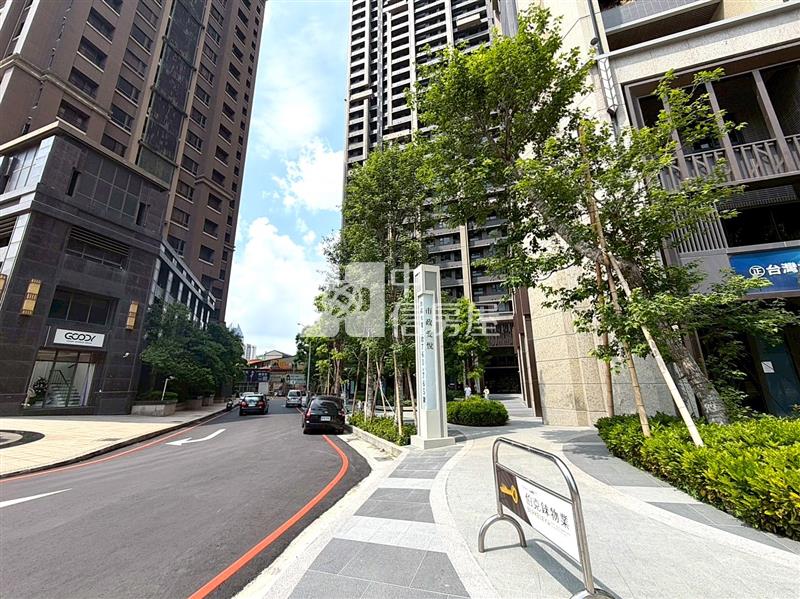 市政愛悅2房含車位房屋室內格局與周邊環境