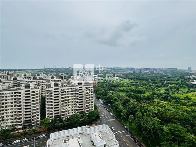 太子W時代美2房+雙平車房屋室內格局與周邊環境