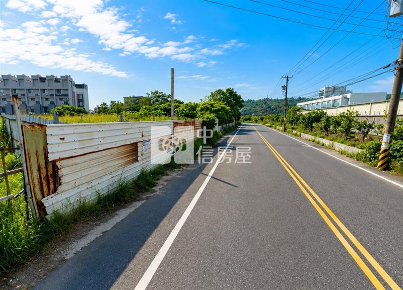 新豐鄉大面寬臨路美農地房屋室內格局與周邊環境