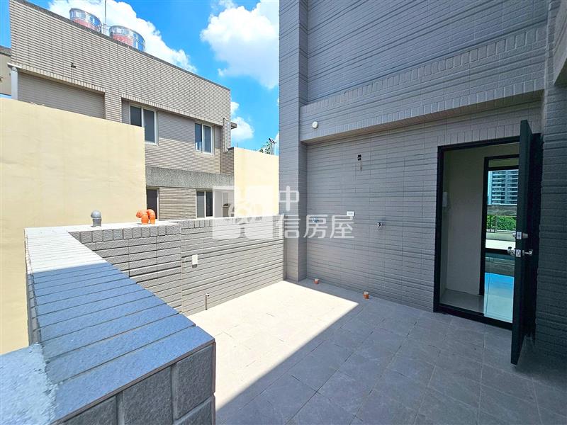 正10期25米景賢路朝南全新電梯透天別墅房屋室內格局與周邊環境