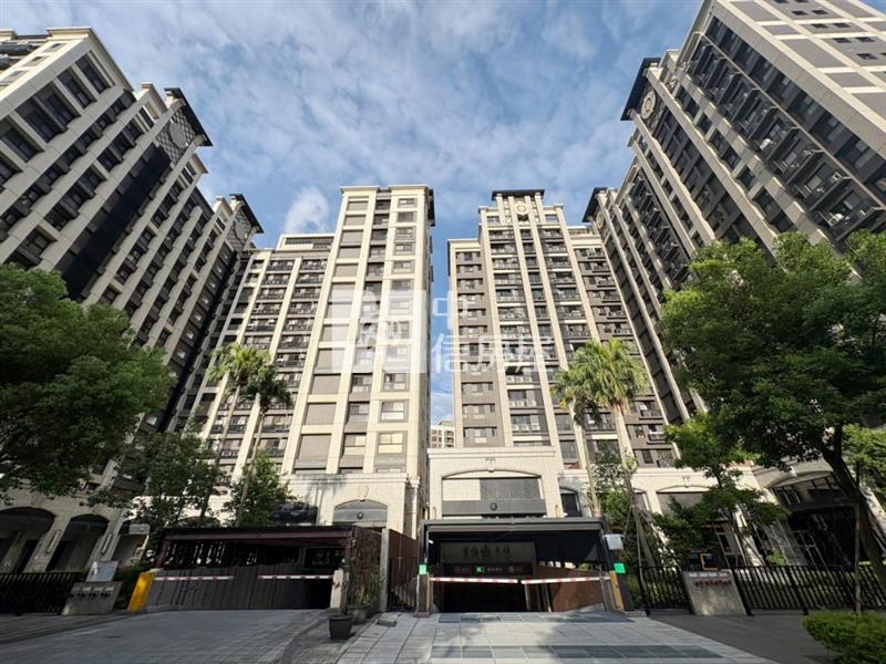 南勢中豐路精美2房車雙衛浴房屋室內格局與周邊環境