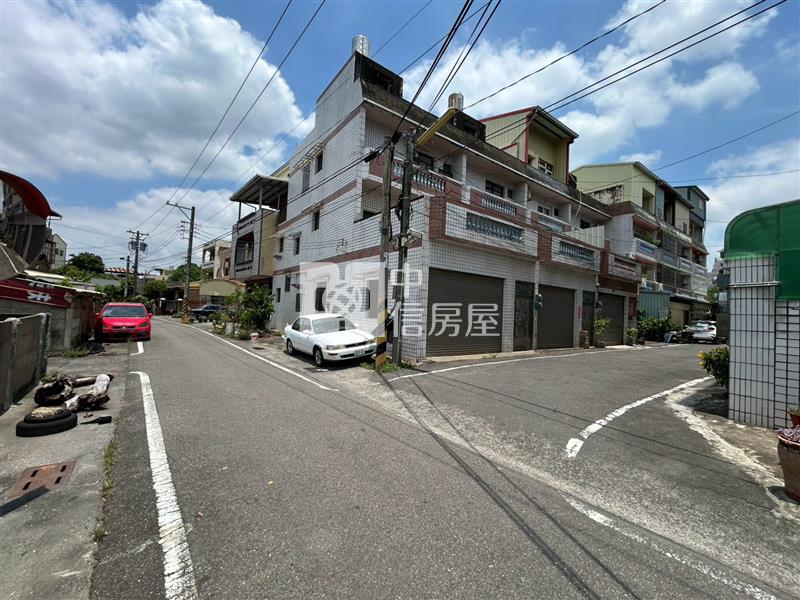 斗六保竹邊間大地坪別墅房屋室內格局與周邊環境