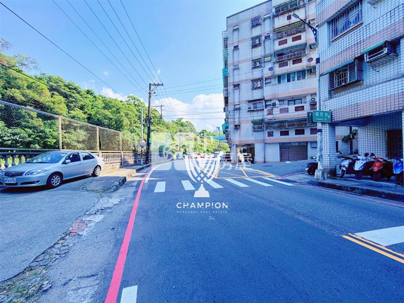 【冠軍商仲】62旁黃金店辦房屋室內格局與周邊環境
