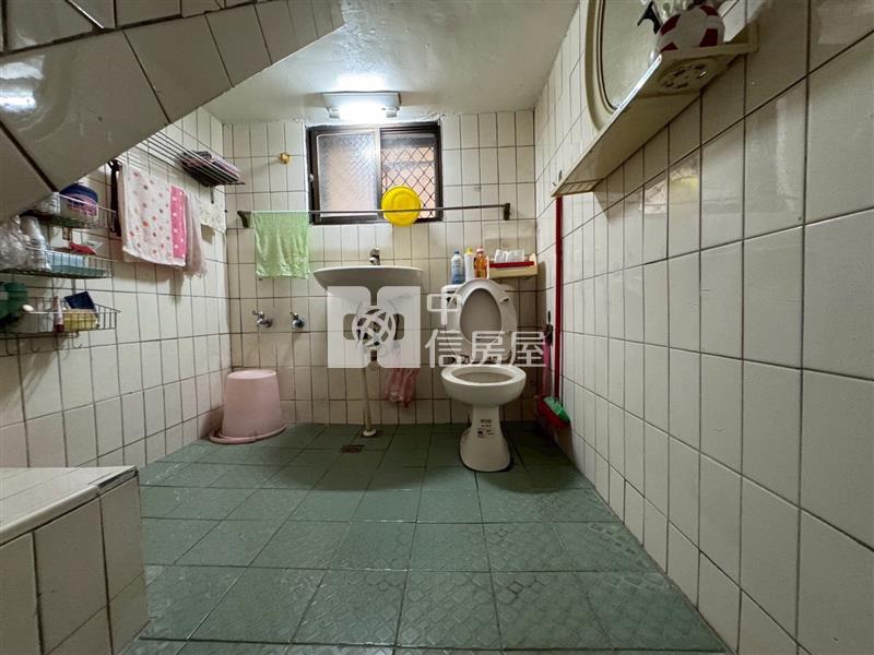 長治大坪數雙車庫透天房屋室內格局與周邊環境