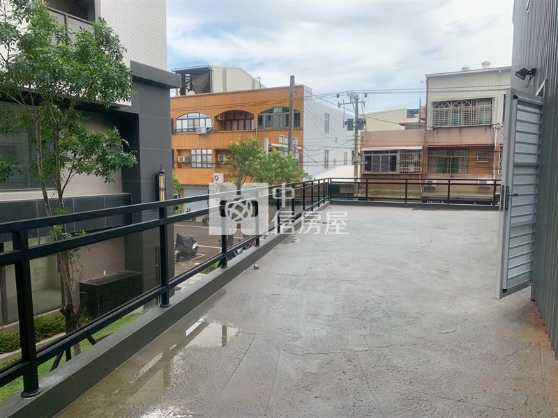 仁德大面寬邊間店商住房屋室內格局與周邊環境