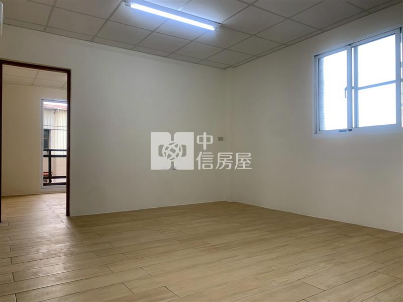 仁德大面寬邊間店商住房屋室內格局與周邊環境