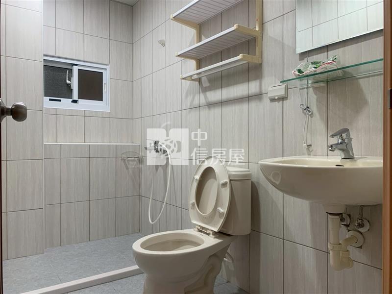 仁德大面寬邊間店商住房屋室內格局與周邊環境