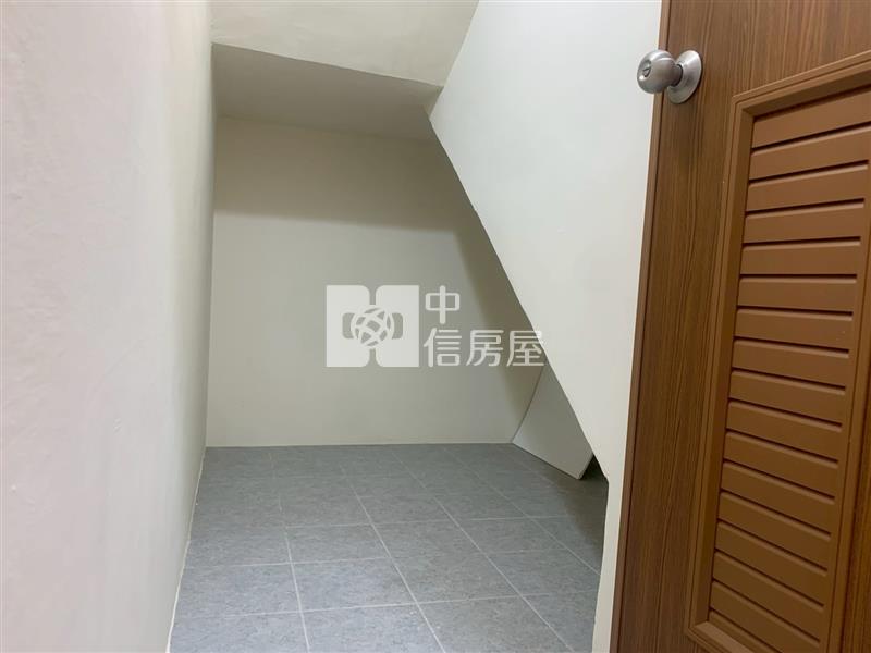仁德大面寬邊間店商住房屋室內格局與周邊環境