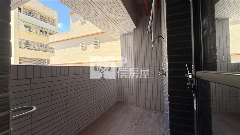後站羅馬傳家寶裝潢2房車位華廈2B房屋室內格局與周邊環境