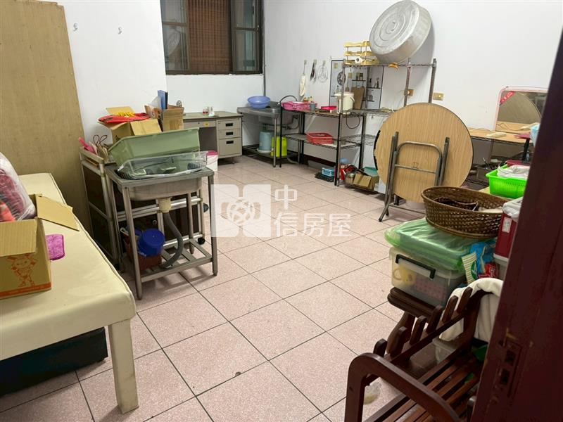 鎮西路店住房屋室內格局與周邊環境