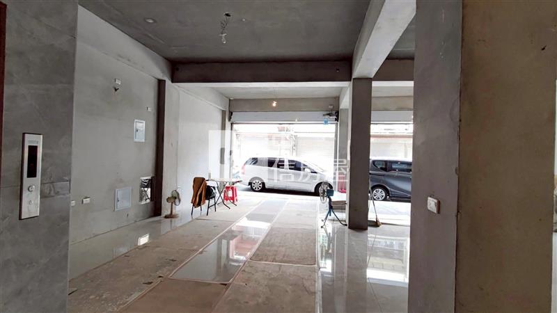 東安國中全新電梯透店房屋室內格局與周邊環境